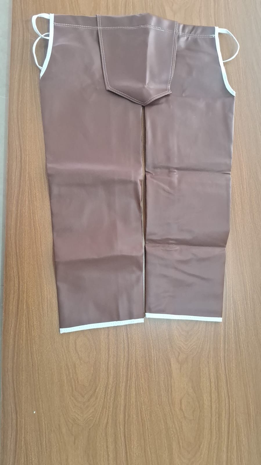 Calça de PVC
